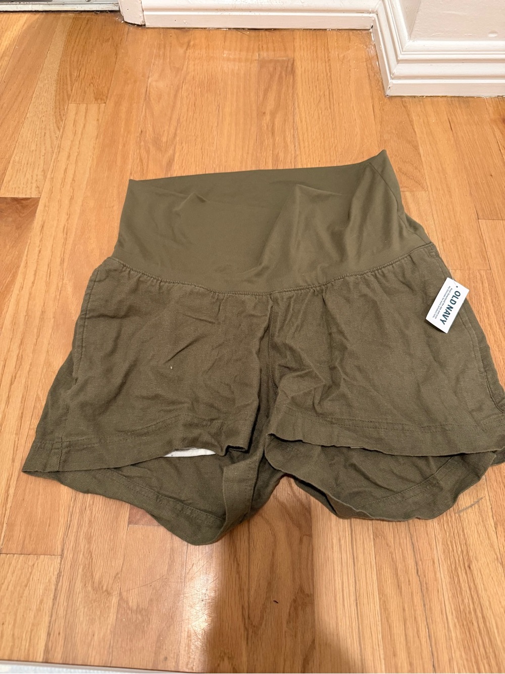 Old Navy maternity shorts